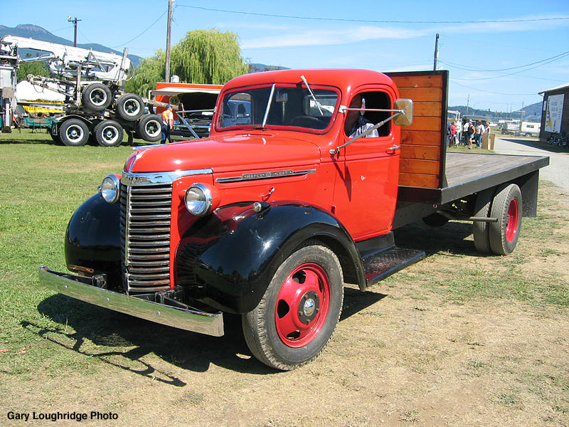 Maple Leaf Truck